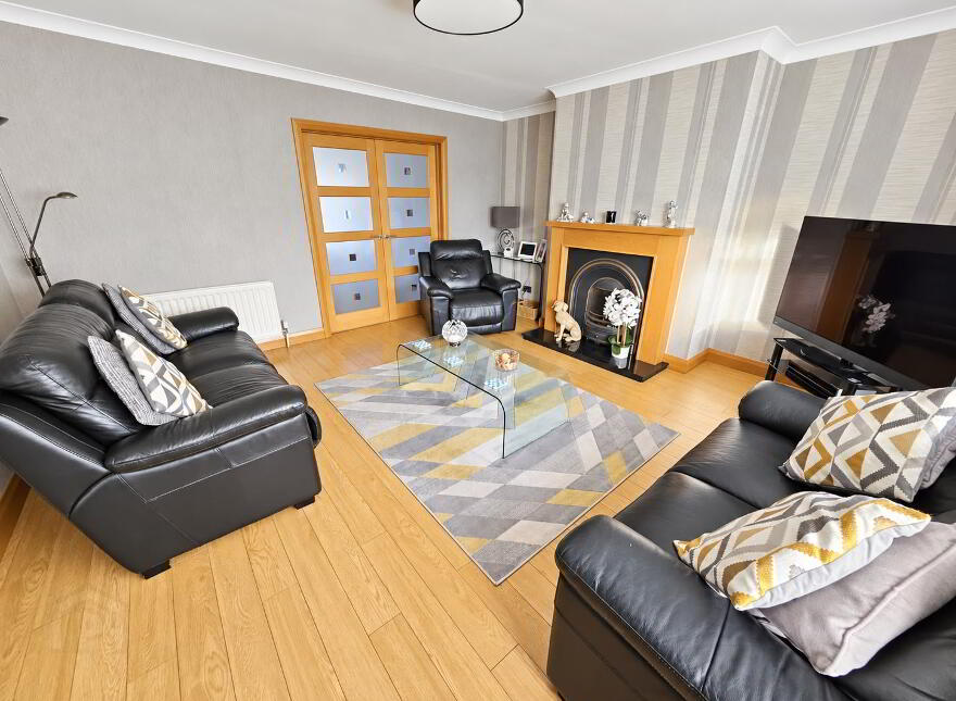 8 Hillview Avenue, Carrickfergus, BT38 8YP