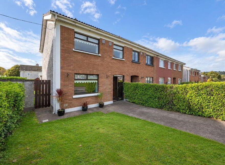 95 Leesdale, Model Farm, Model Farm Road, T12R70X