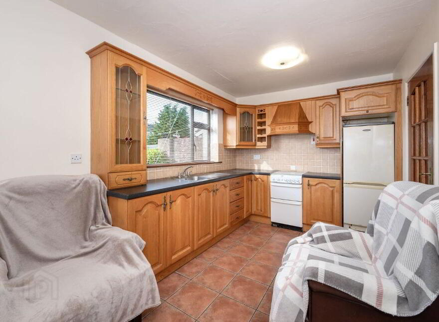 95 Leesdale, Model Farm, Model Farm Road, T12R70X