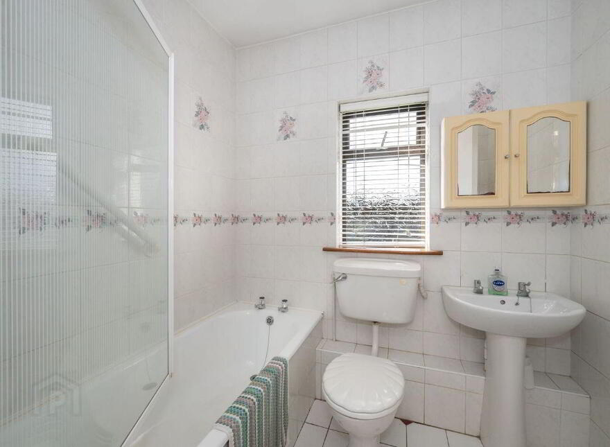 95 Leesdale, Model Farm, Model Farm Road, T12R70X