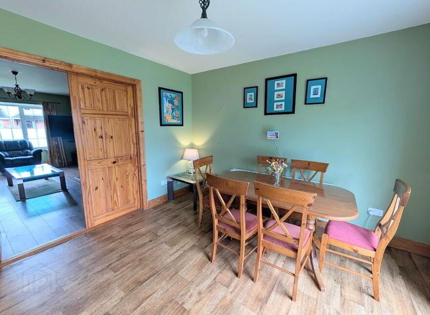 43 Brookville Green, Nenagh, E45HH28