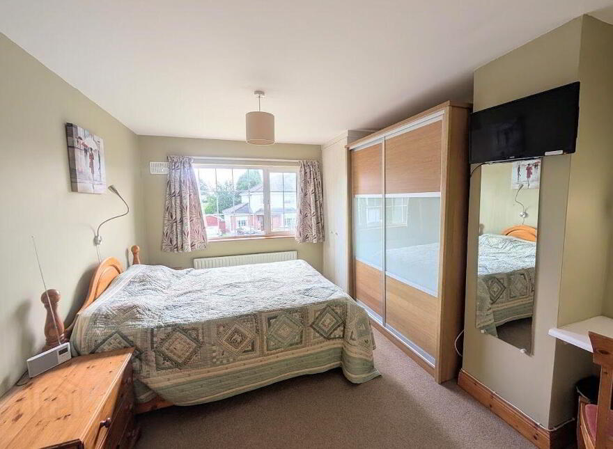 43 Brookville Green, Nenagh, E45HH28