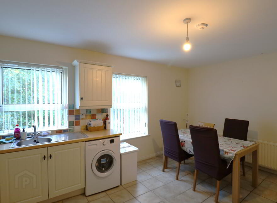 11 Royal Mews, Kilkeel, BT34 4GB