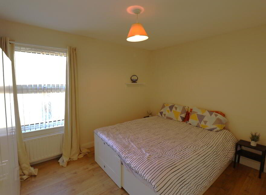 11 Royal Mews, Kilkeel, BT34 4GB