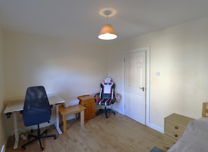 11 Royal Mews, Kilkeel, BT34 4GB