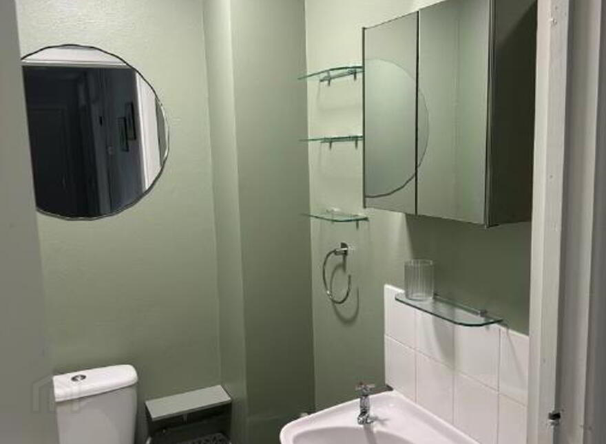Glenmanus Road, Portrush, BT56 8HU