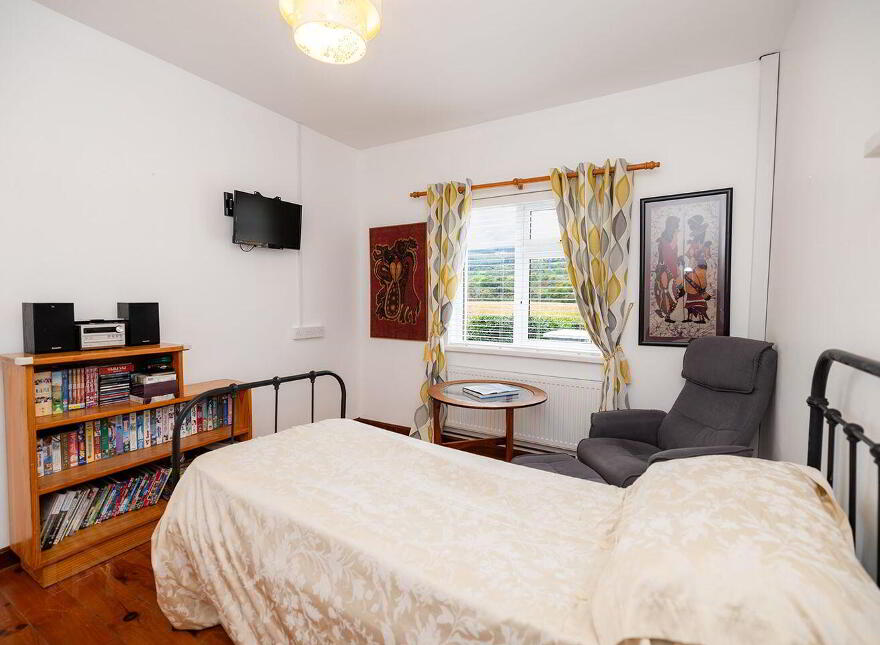 Saint Mullins Road, Tinnahinch, Graiguenamanagh, R95X5C9