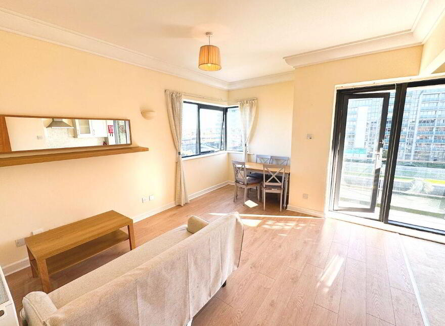 135 Scarriff House, Custom House Square, IFSC, Ifsc, D01P231