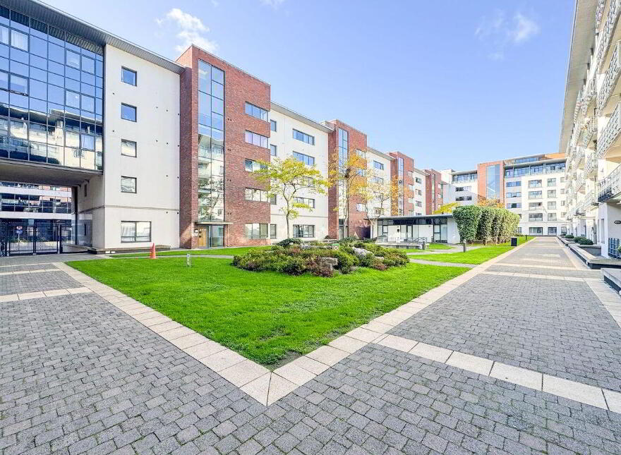135 Scarriff House, Custom House Square, IFSC, Ifsc, D01P231