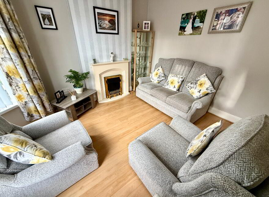 10 May Street, Waterside, L'Derry, BT47 5RS