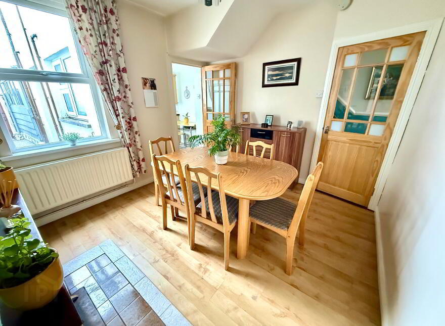 10 May Street, Waterside, L'Derry, BT47 5RS