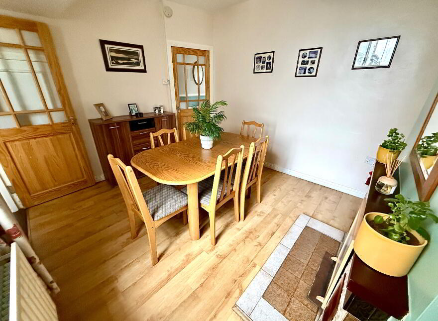 10 May Street, Waterside, L'Derry, BT47 5RS