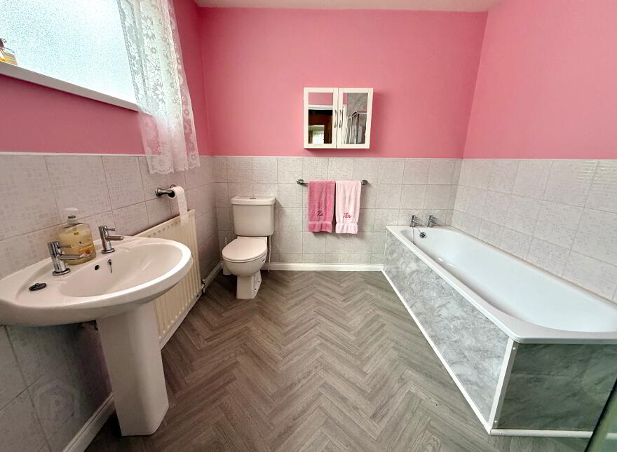 10 May Street, Waterside, L'Derry, BT47 5RS