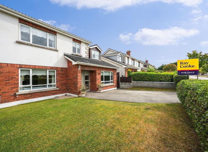 2 The Hall, Curragh Grange, Newbridge