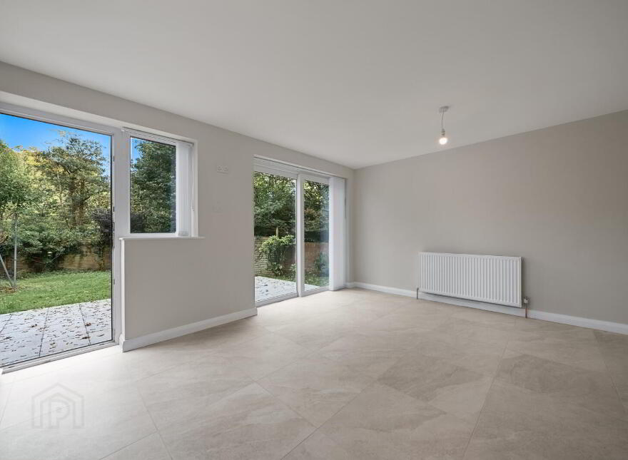 52 Glenaan Avenue, Dunmurry, Belfast, BT17 9AU
