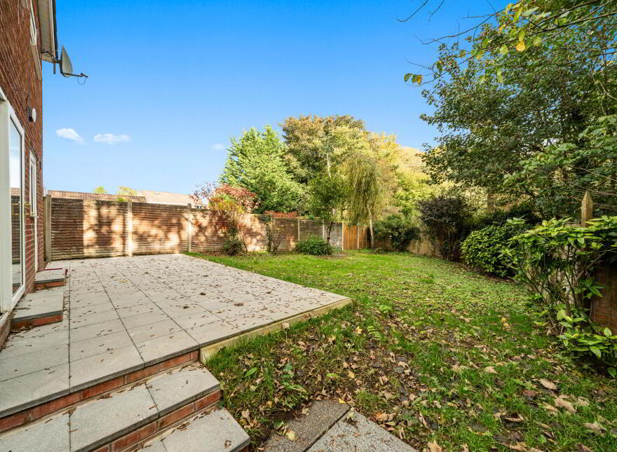 52 Glenaan Avenue, Dunmurry, Belfast, BT17 9AU