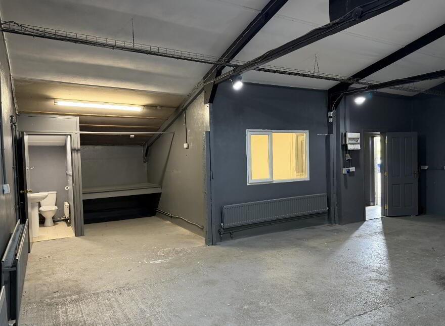 Unit 1 Tullyard Road, Lisburn, BT27 5JN