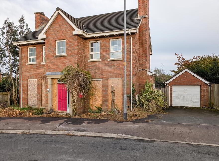 8 Demesne View, Downpatrick, BT30 6WH