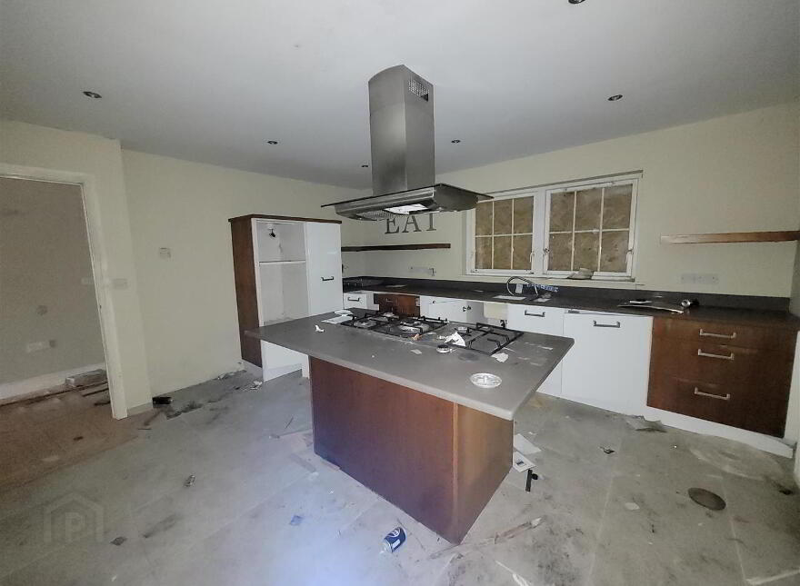 8 Demesne View, Downpatrick, BT30 6WH