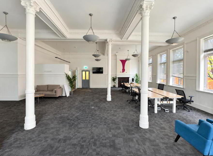Murray's Exchange, 1 Linfield Road, Belfast, BT12 5DD