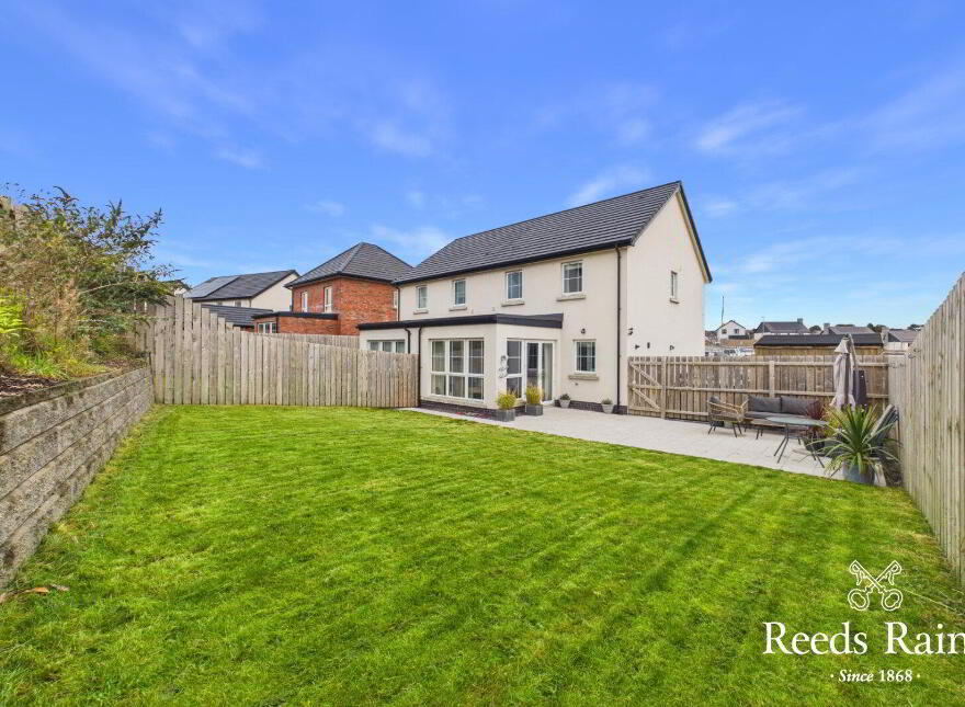 32 Mealough Drive, Carryduff, Belfast, BT8 8SH