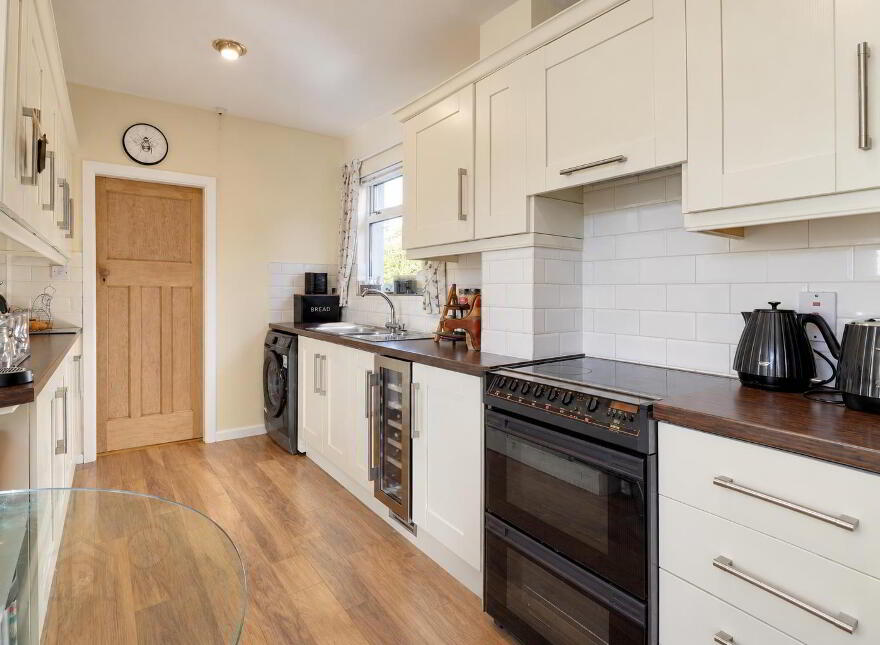 6 Manse Road, Newtownards, BT23 4TP