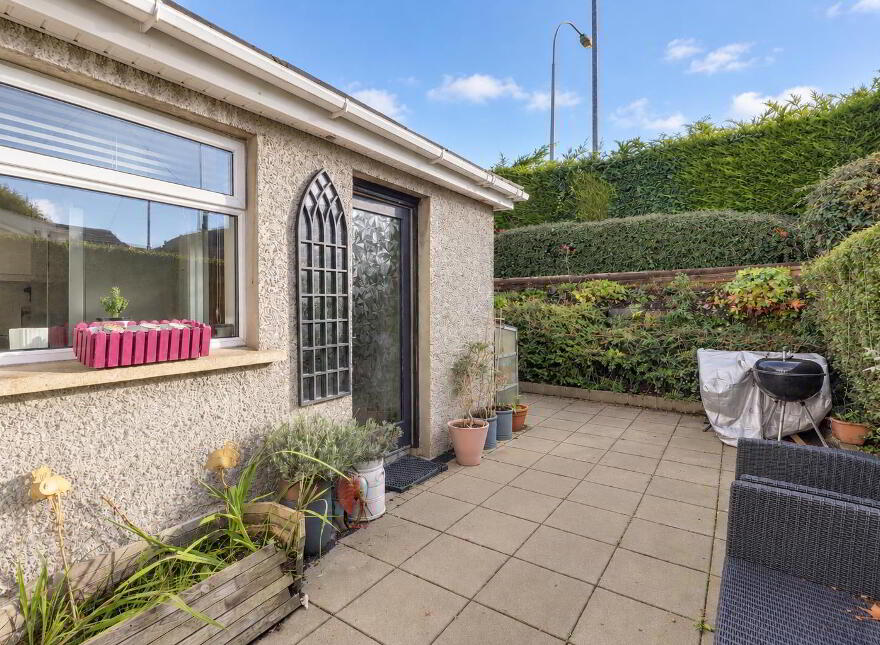 6 Manse Road, Newtownards, BT23 4TP