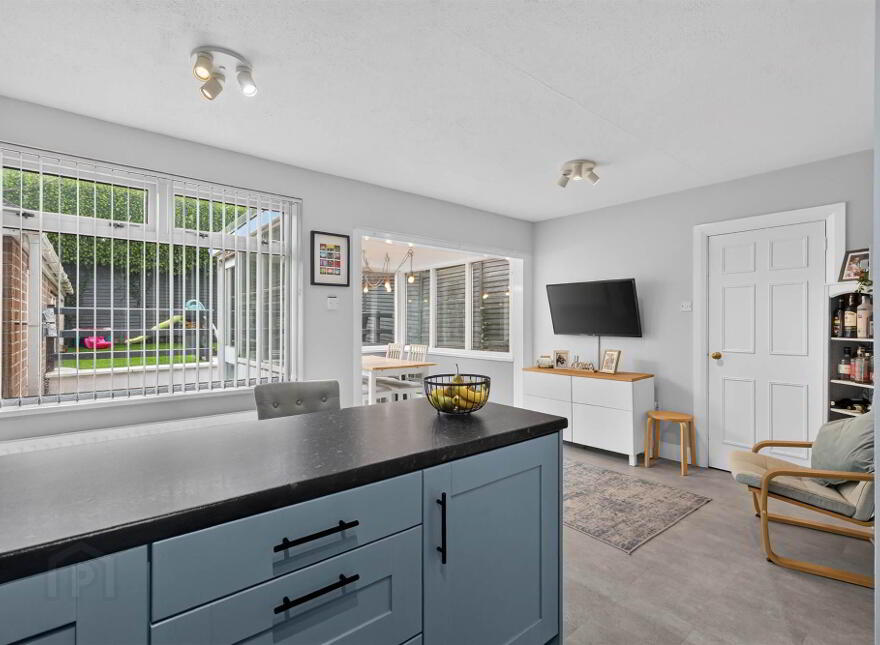 40 Cairnshill Park, Belfast, BT8 6RG