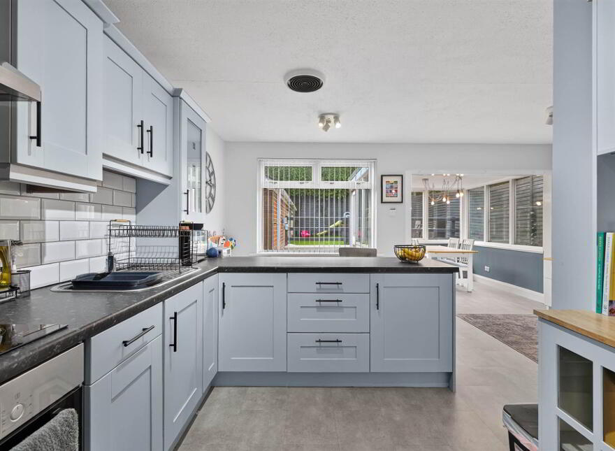 40 Cairnshill Park, Belfast, BT8 6RG