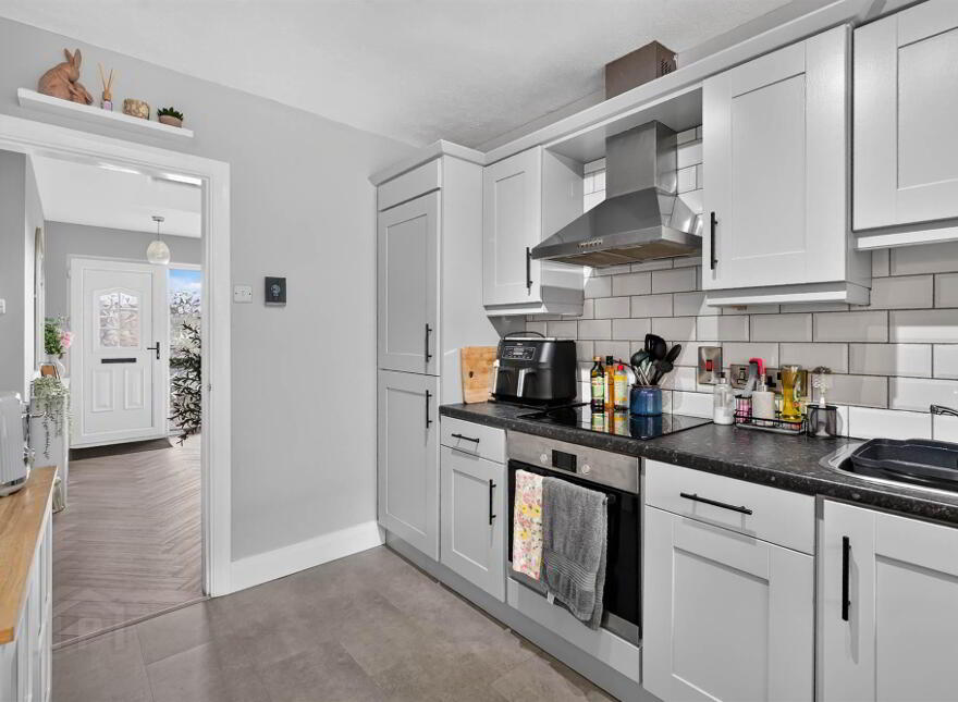 40 Cairnshill Park, Belfast, BT8 6RG