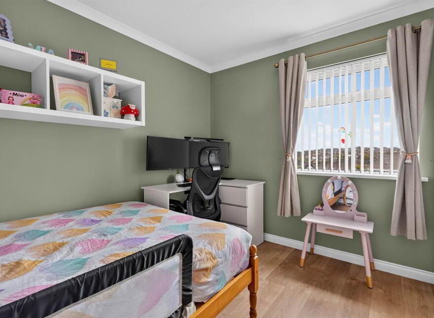 40 Cairnshill Park, Belfast, BT8 6RG