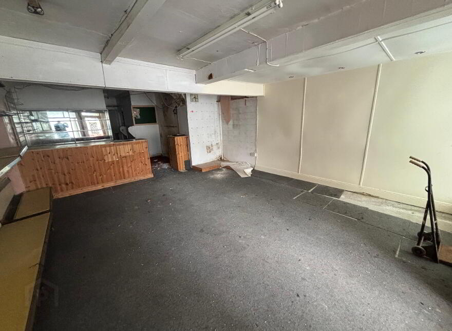 King TV, Green Street, Callan, R95H31W