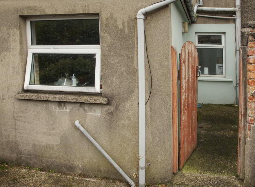 35 Belfast Road, Bangor, BT20 3PW
