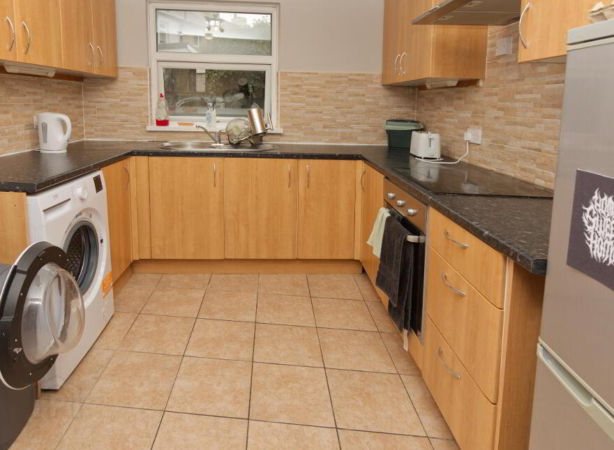 35 Belfast Road, Bangor, BT20 3PW