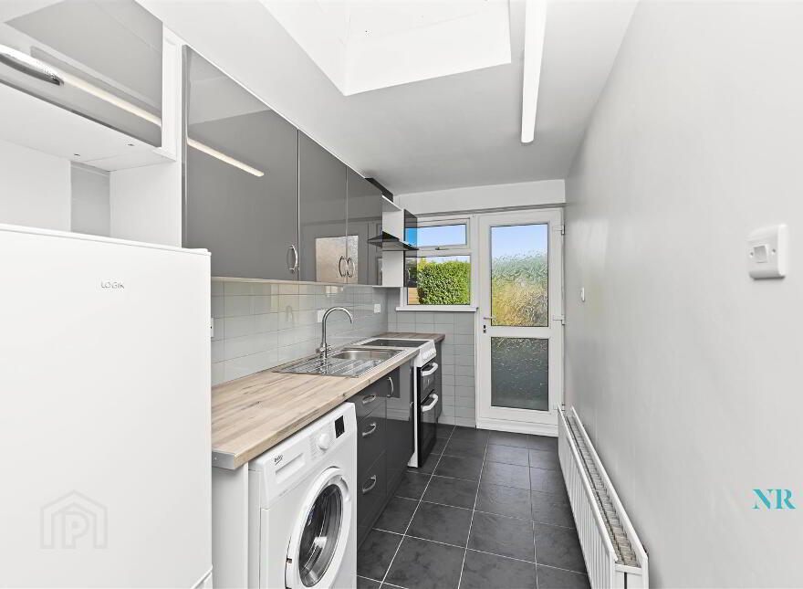 71 Ballynahinch Road, Lisburn, BT27 5EZ