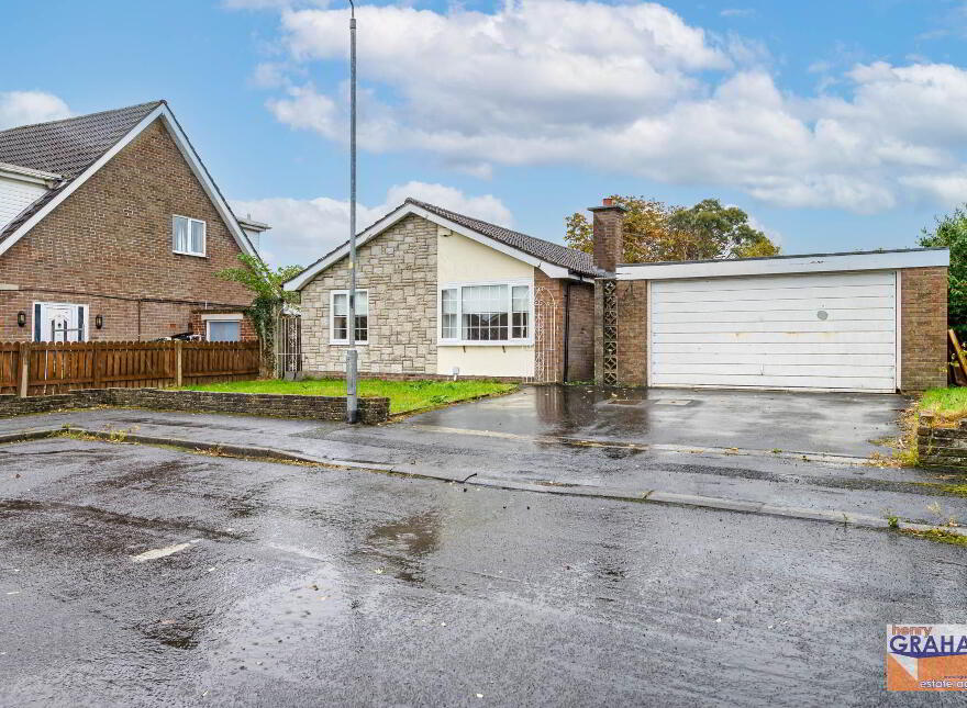 19 Fulmar Avenue, Lisburn, BT28 3HS