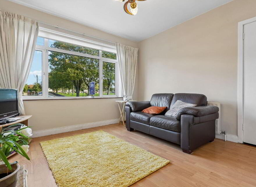 30 Pinewood Avenue, Dublin 11, D11YY96