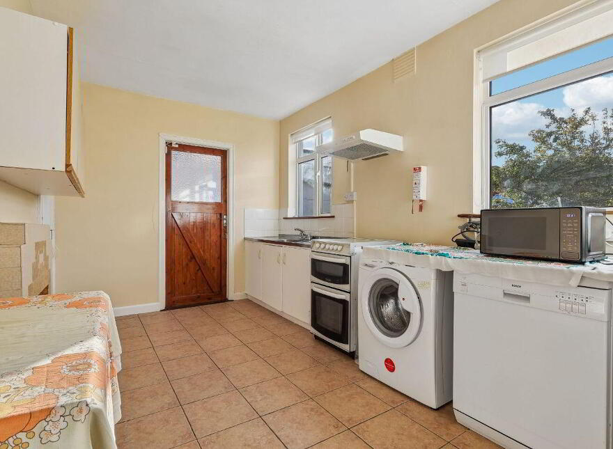 30 Pinewood Avenue, Dublin 11, D11YY96