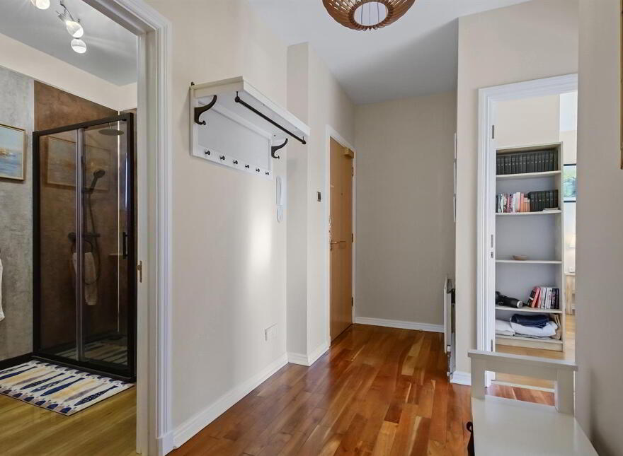 Apt 28, Pilot Place, Belfast, BT1 3AG