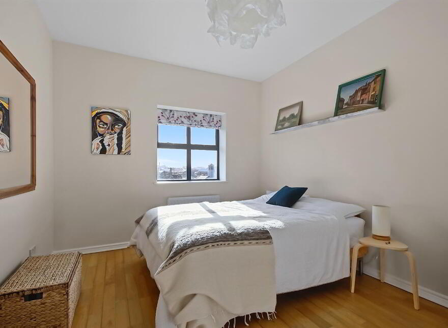 Apt 28, Pilot Place, Belfast, BT1 3AG