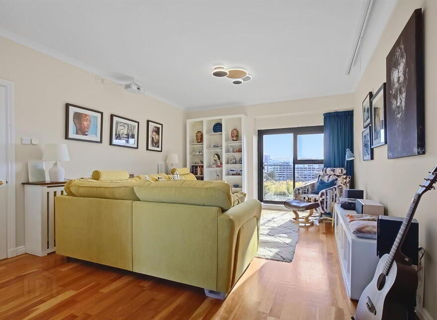 Apt 28, Pilot Place, Belfast, BT1 3AG