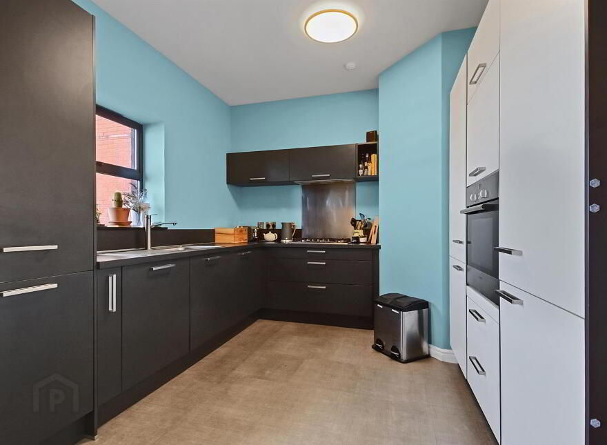 Apt 28, Pilot Place, Belfast, BT1 3AG
