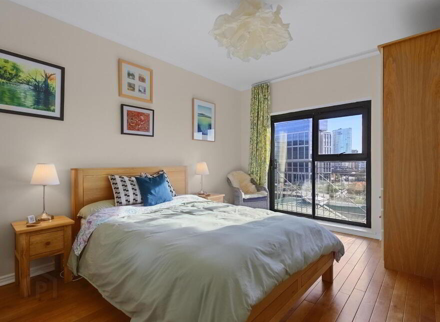 Apt 28, Pilot Place, Belfast, BT1 3AG