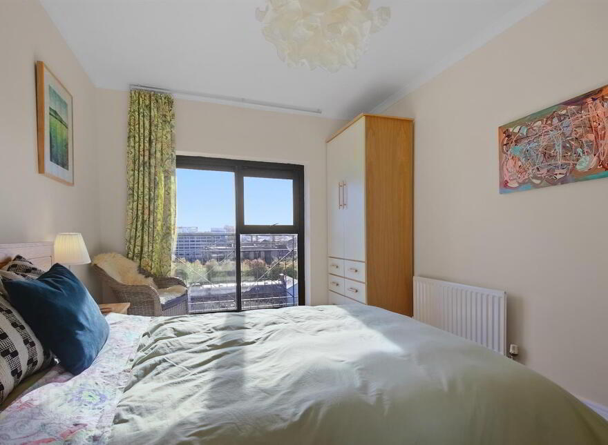 Apt 28, Pilot Place, Belfast, BT1 3AG