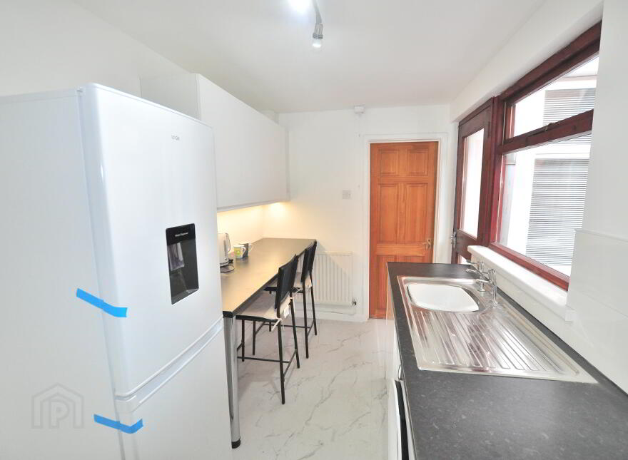 7 Clarendon Avenue, Belfast, BT5 5JT