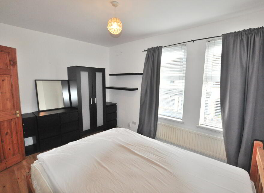 7 Clarendon Avenue, Belfast, BT5 5JT