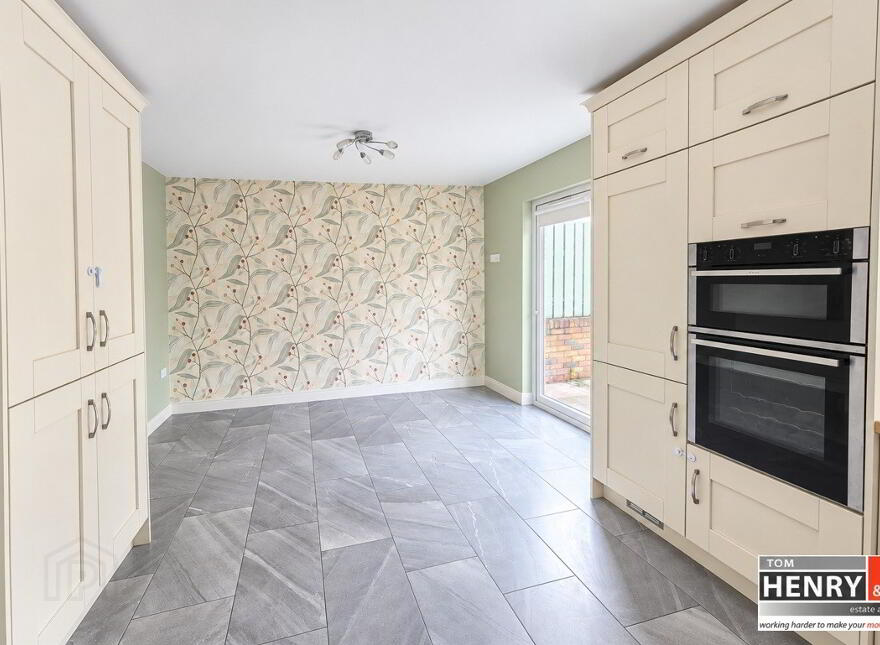 25 Hollyfields, Old Eglish Road, Dungannon, BT71 7BH