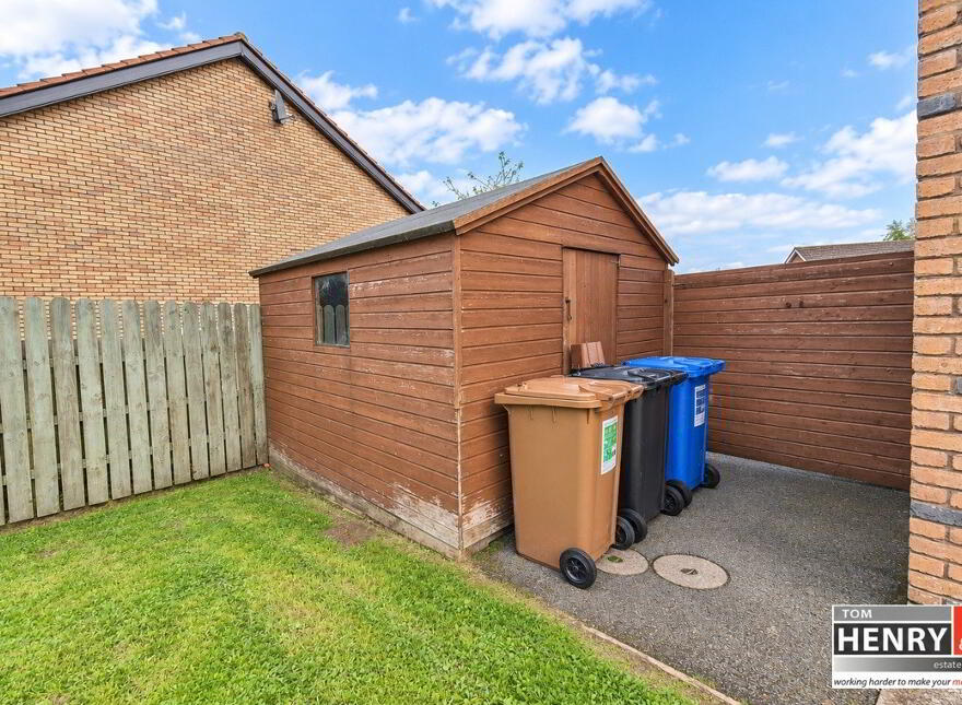 25 Hollyfields, Old Eglish Road, Dungannon, BT71 7BH