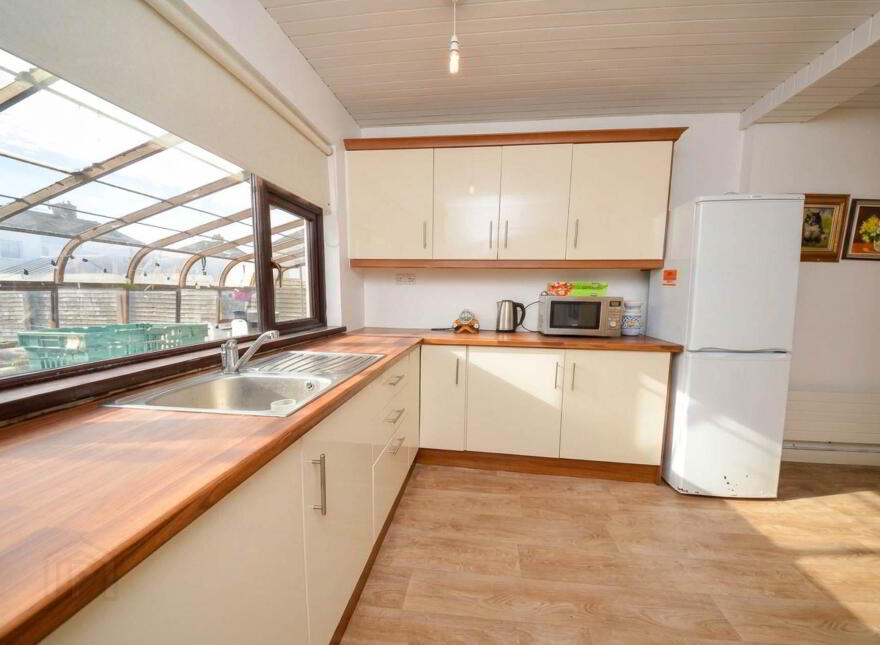 90 Shanliss Road, Santry, Dublin, D09F380