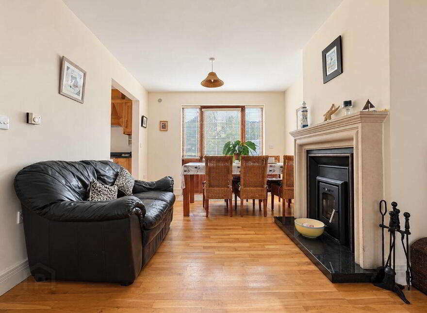 29 Páirc Na Fána, Union Hall, P81AK15